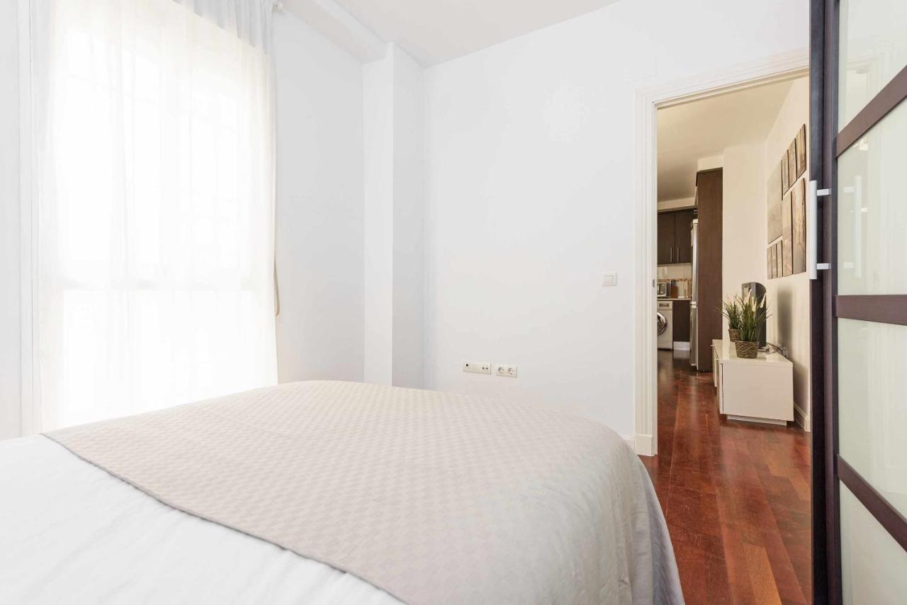 Pineapple Pena 19 Apartment Malaga Bagian luar foto